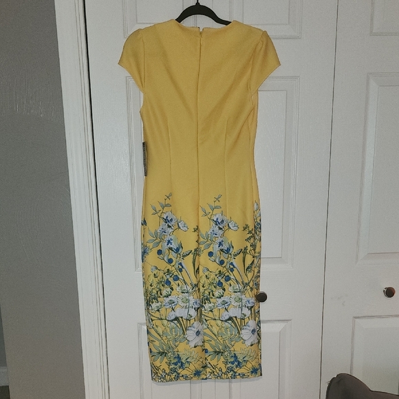 Chic Yellow Floral Midi Dress - Picture 5 of 5